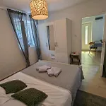 Loviste Apartments شقة *