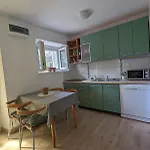 Loviste Apartments