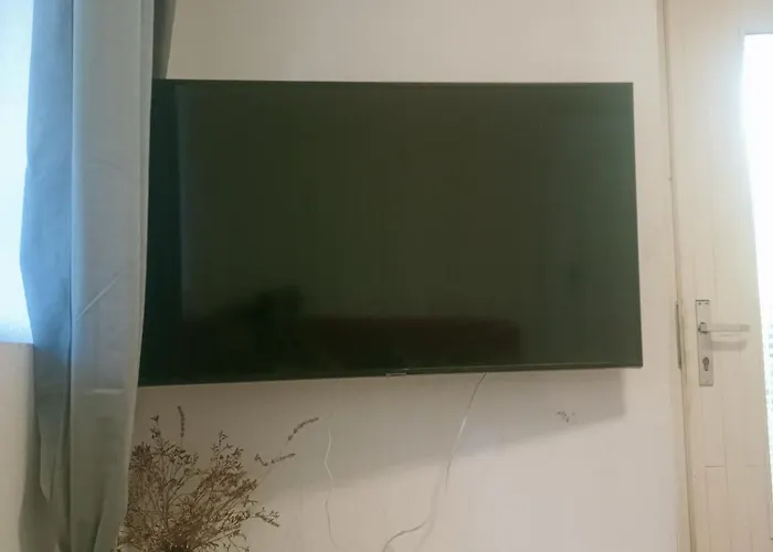 Apartment Loviste Apartments