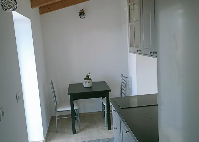 Loviste Apartments Loviste