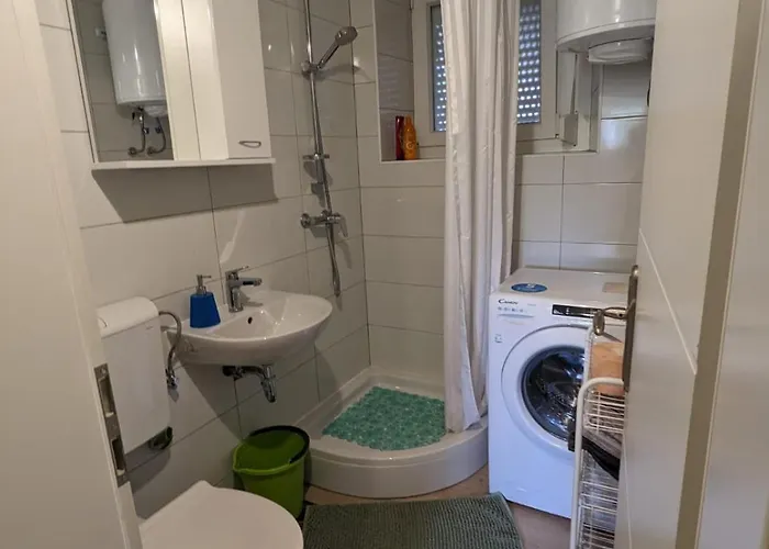 Loviste Apartments Loviste