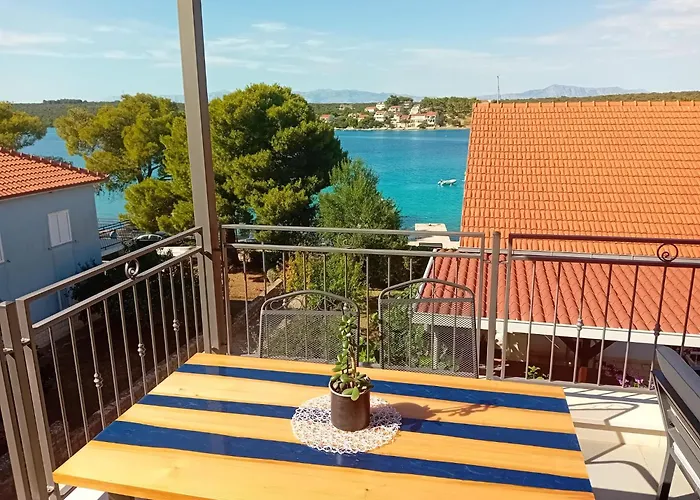 Apartamento Loviste apartments