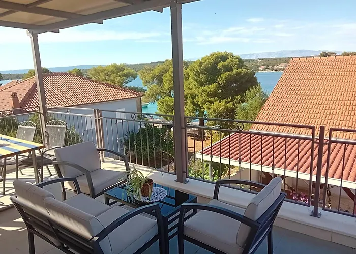 Loviste Apartments Loviste