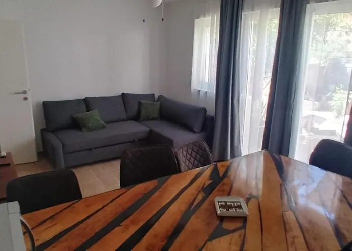 Loviste Apartments * Loviste